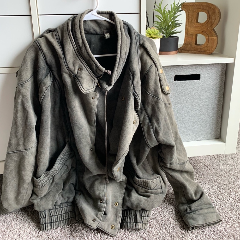 FREE PEOPLE thick jacket